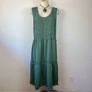 Studio Green Textured Maxi Dress
